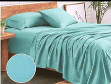 Cargar imagen en el visor de la galería, Combo Dream Rest (Sabanas + Protector Antifluidos + Cobija GRATIS 2 Almohadas)
