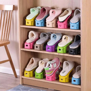 ORGANIZADOR DE ZAPATOS X 4 Y X 6 (COLORES SURTIDOS)